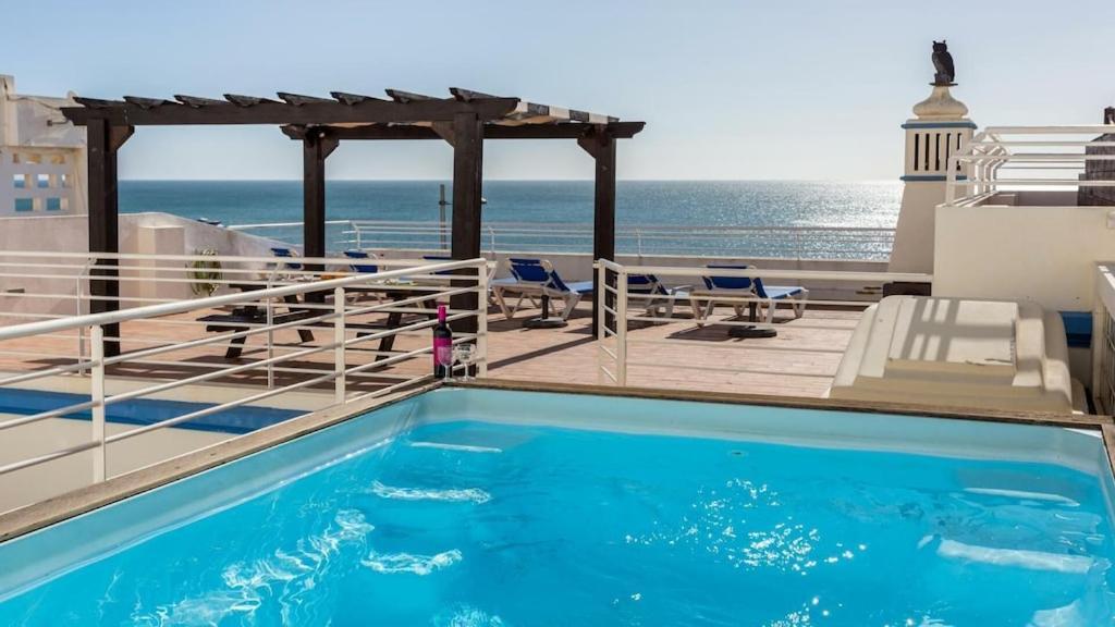 Refurbished Beachfront House, Pool, Ac, Wifi, Albufeira, Sea View Zewnętrze zdjęcie