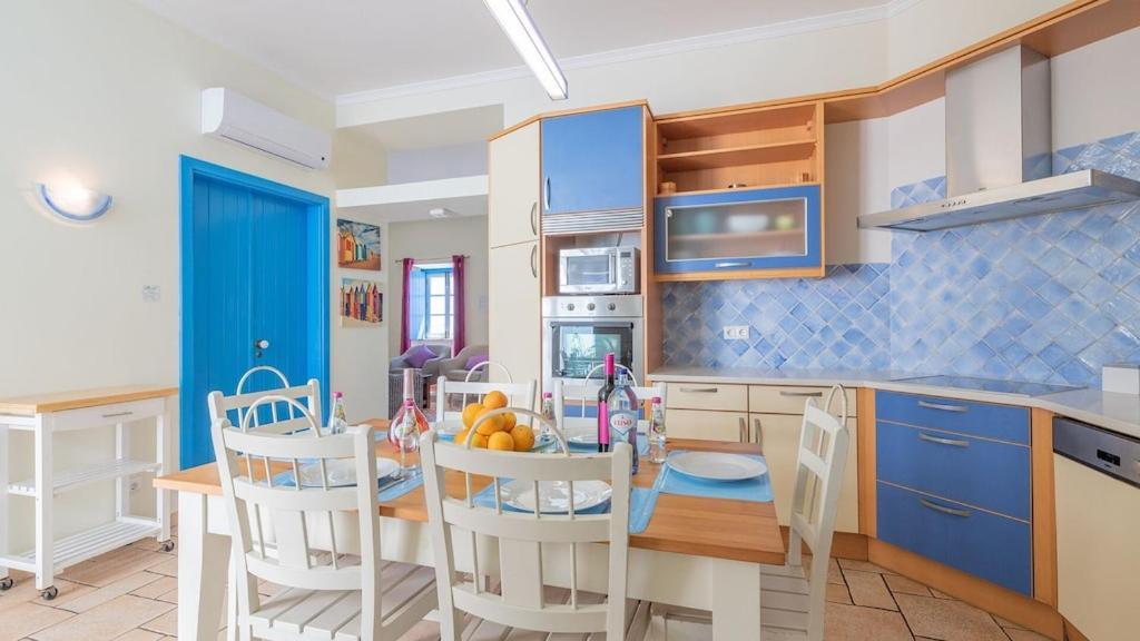 Refurbished Beachfront House, Pool, Ac, Wifi, Albufeira, Sea View Zewnętrze zdjęcie