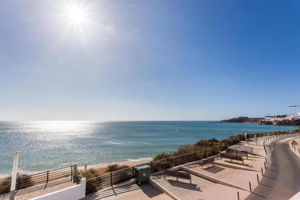 Refurbished Beachfront House, Pool, Ac, Wifi, Albufeira, Sea View Zewnętrze zdjęcie